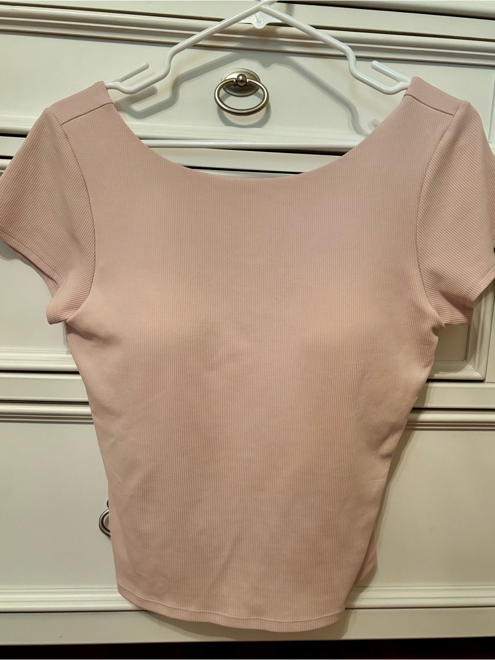 UNIQLO AIRism Cotton Low Back Bra T-Shirt in Light Blush Pink